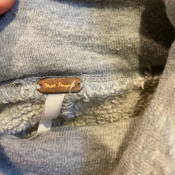 Free People Gray Sweatshirt Split Sides Tie Up Women’s Size XS - Picture 6 of 7